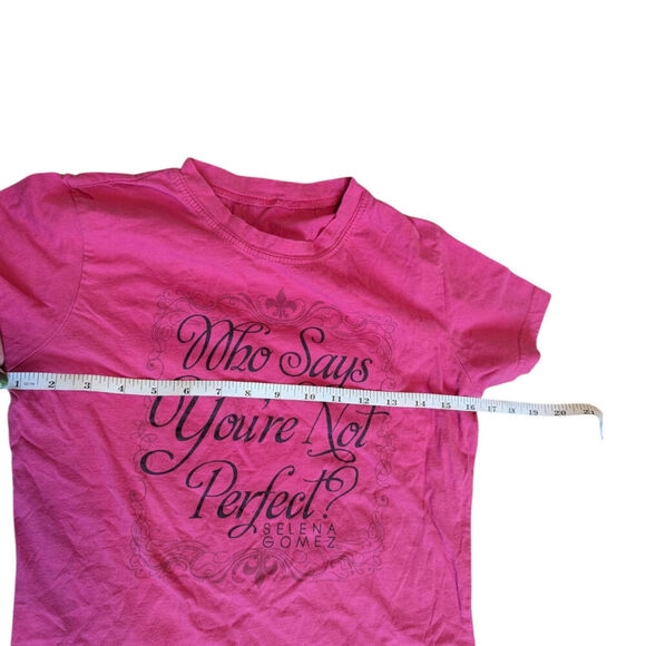 Rare Selena Gomez Tour Tee Who Says You're Not Perfect 2011 Pink Shirt - Picture 4 of 6